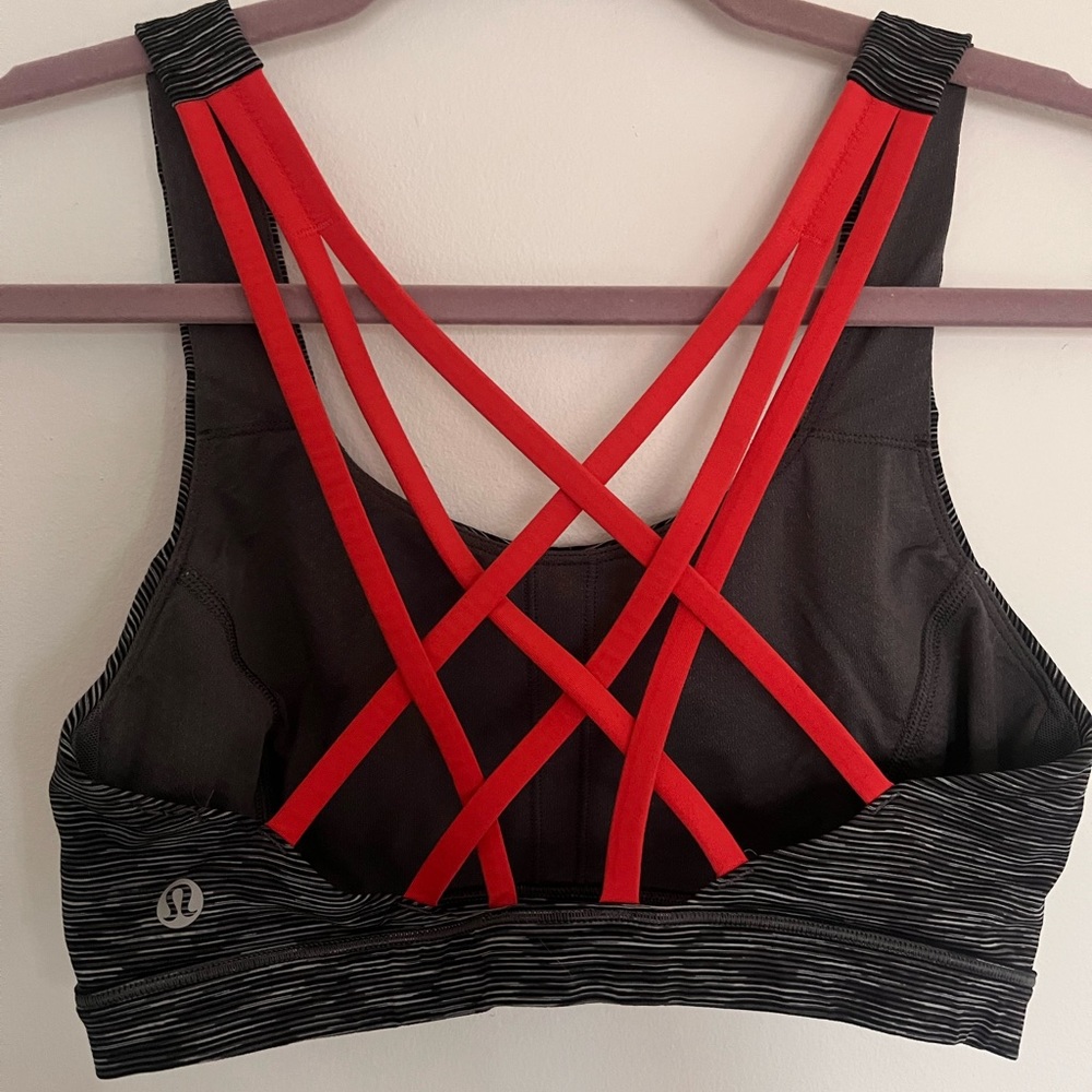 Lululemon strappy back bra